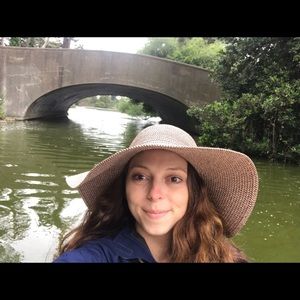 Meet your Posher, Sarah